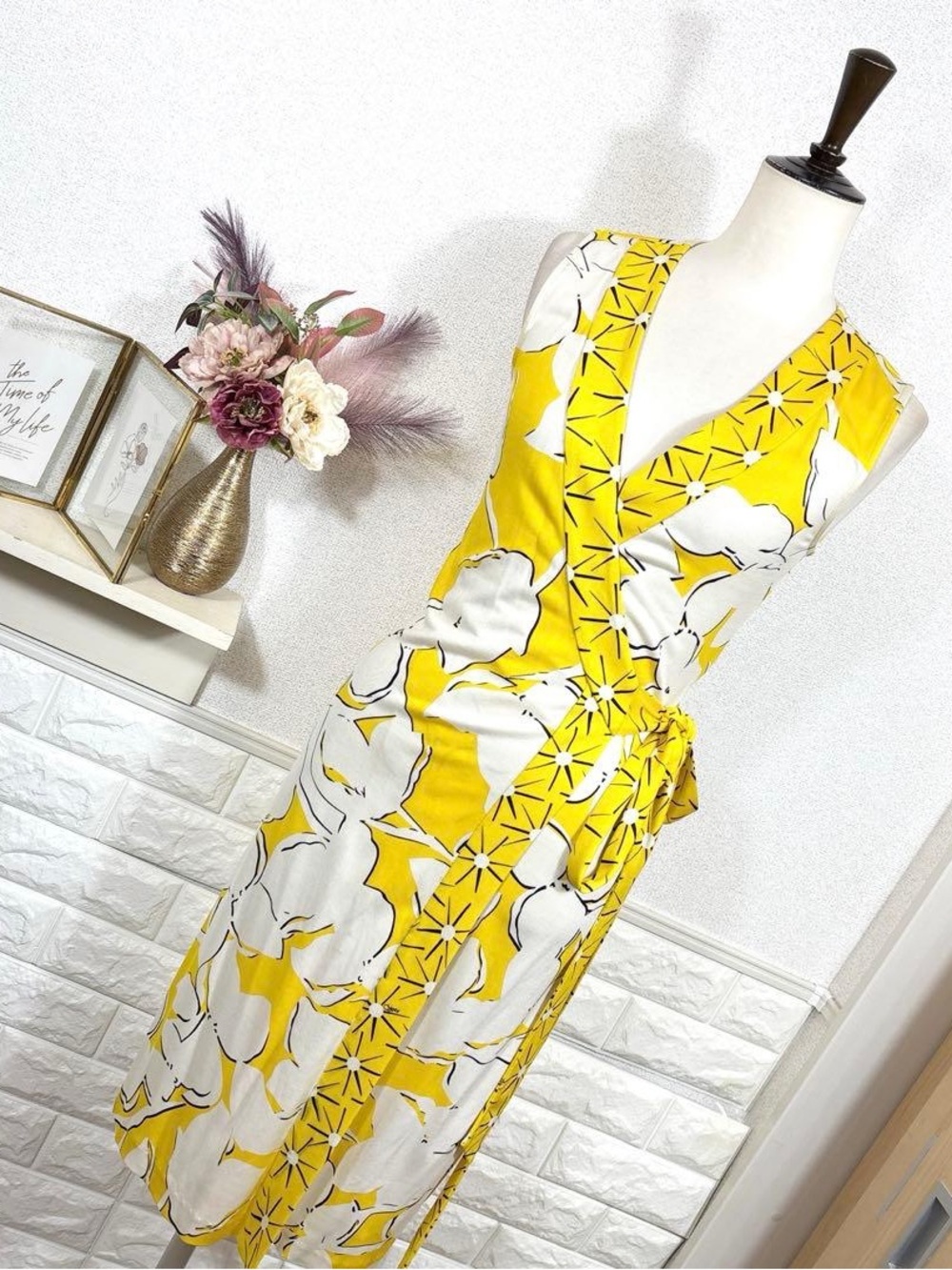 Diane Von Furstenberg Yellow and White Floral Wrap Dress - Picture 5 of 6